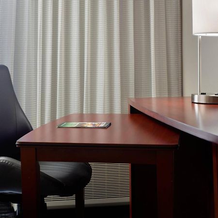 Courtyard By Marriott פייטוויל מראה חיצוני תמונה