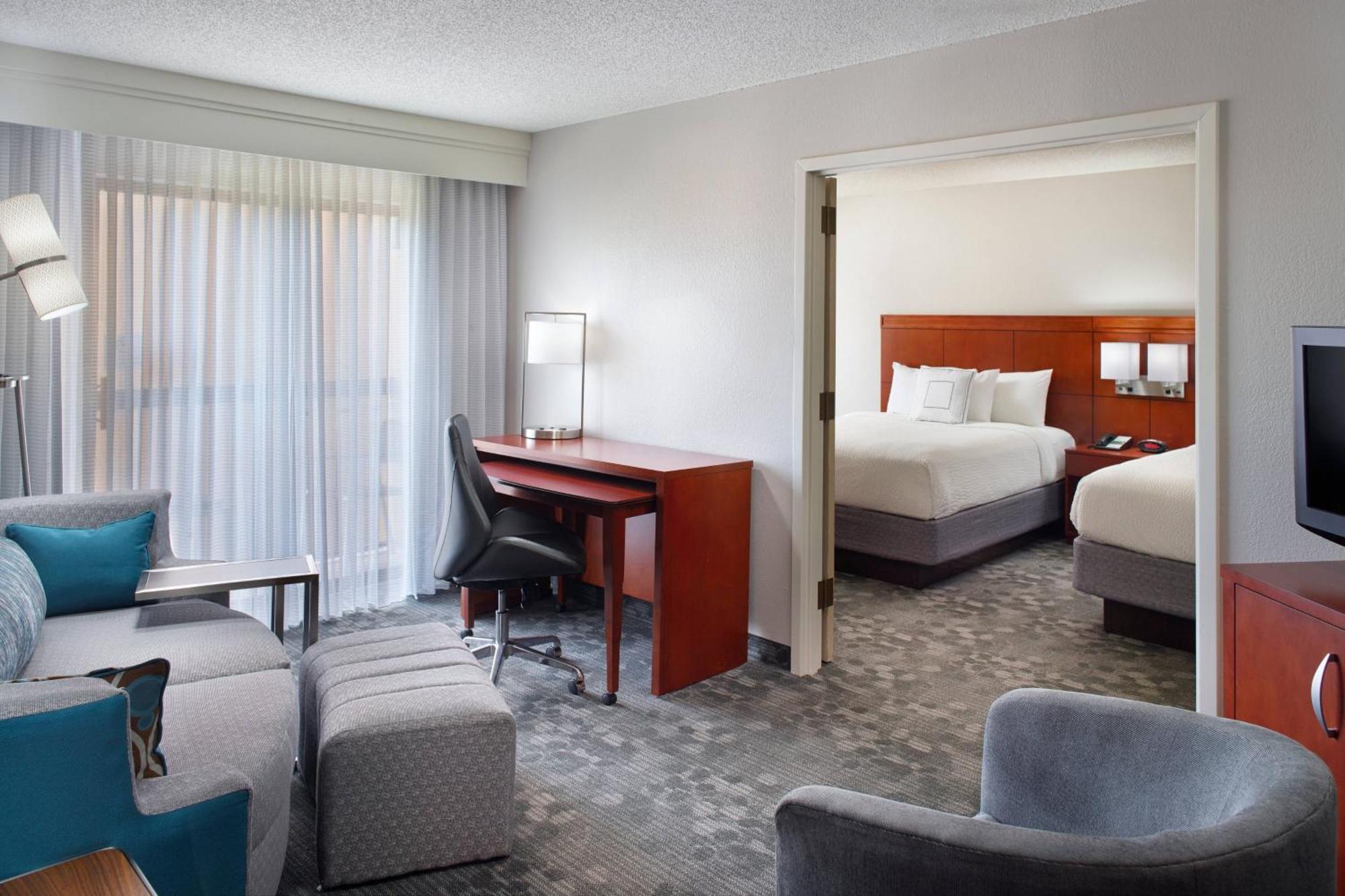 Courtyard By Marriott פייטוויל מראה חיצוני תמונה