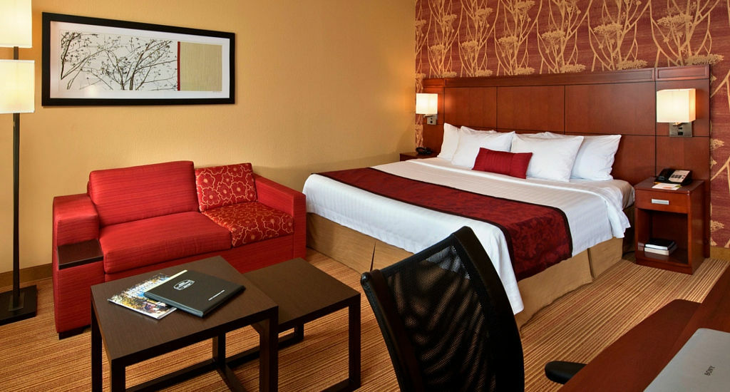 Courtyard By Marriott פייטוויל חדר תמונה