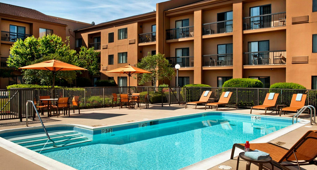 Courtyard By Marriott פייטוויל מראה חיצוני תמונה